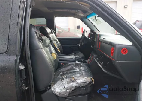 2001 Chevrolet Silverado 1500 Ls from USA, damaged, VIN 2GCEC19T111242382